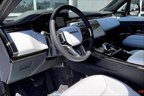 2025 Land Rover Range Rover Sport SE