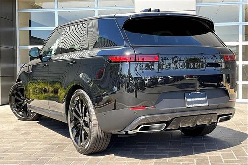 2025 Land Rover Range Rover Sport SE