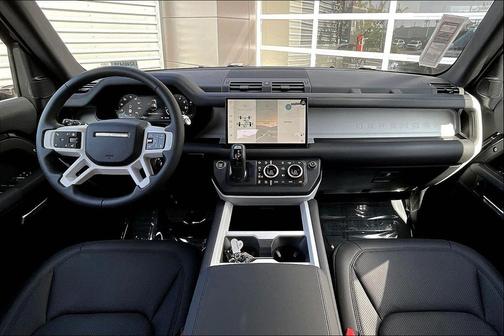 2025 Land Rover Defender 110 P300