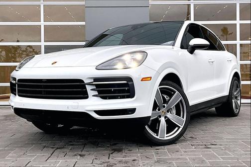2023 Porsche Cayenne Platinum Edition