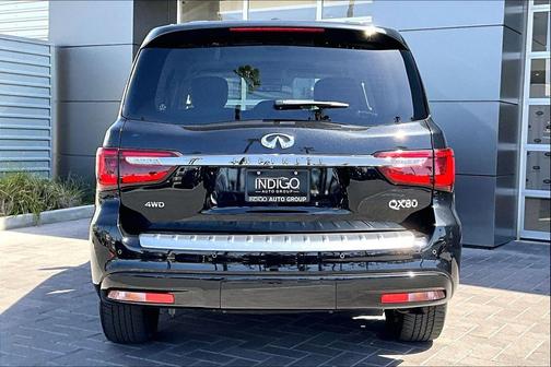Mineral Black 2024 INFINITI QX80 PREMIUM SELECT AWD