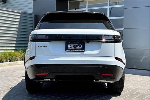 2026 Land Rover Range Rover Velar P250 SE R-Dynamic