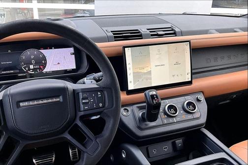 2023 Land Rover Defender 110 V8