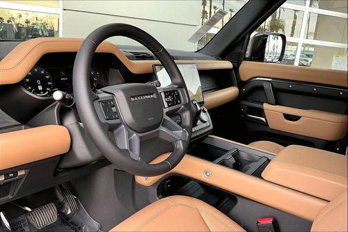 2026 Land Rover Defender P400 X-Dynamic SE