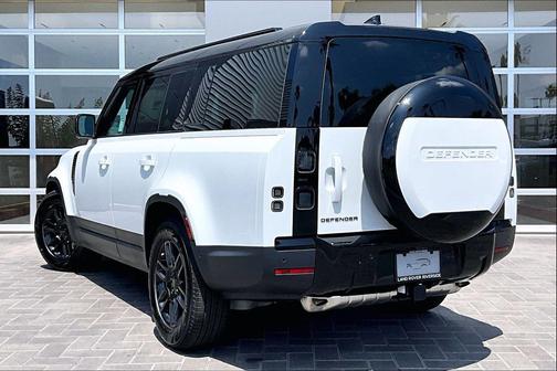 Fuji White 2026 Land Rover Defender P300 S