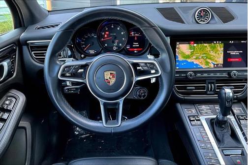 2020 Porsche Macan Base