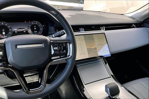 2025 Land Rover Range Rover Evoque Core S