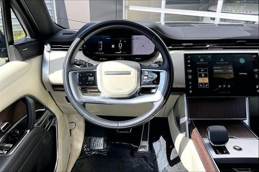 Santorini Black Metallic 2024 Land Rover Range Rover P530 SE