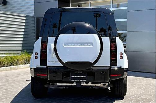 2025 Land Rover Defender 110 P400 X-Dynamic SE