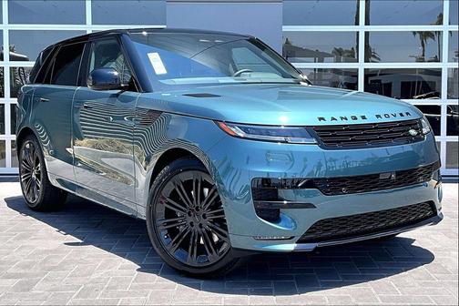 Giola Green Metallic 2026 Land Rover Range Rover Sport SE