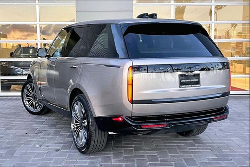 2026 Land Rover Range Rover P400 SE