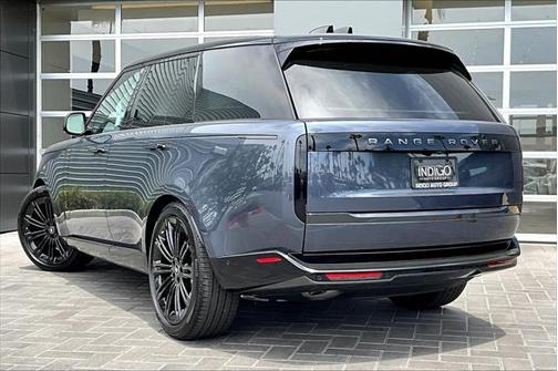 2025 Land Rover Range Rover P400 SE