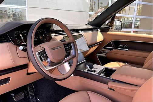 2026 Land Rover Range Rover P400 SE 7 Seat