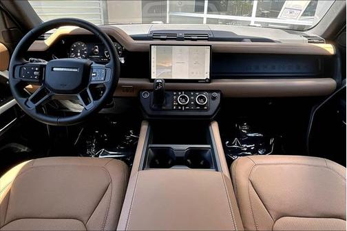 2025 Land Rover Defender 110 P400 X-Dynamic SE