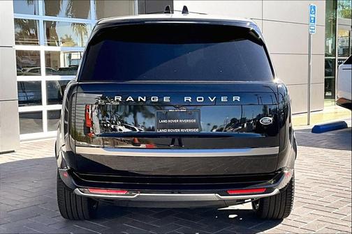 2023 Land Rover Range Rover P400 SE