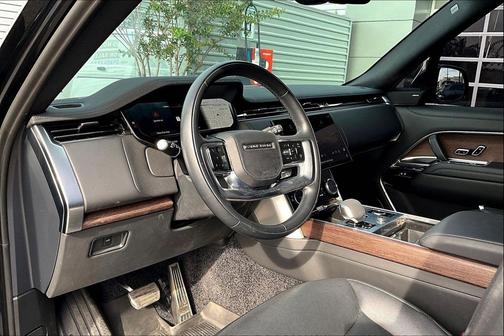 2023 Land Rover Range Rover P400 SE