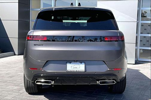 Charente Gray Premium Metallic 2026 Land Rover Range Rover Sport SE