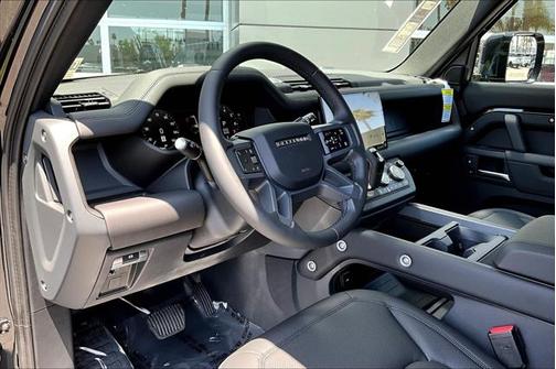 2025 Land Rover Defender 130 P300 S