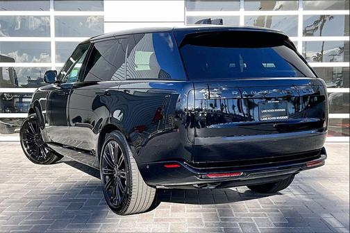 2026 Land Rover Range Rover P530 SE 7 Seat