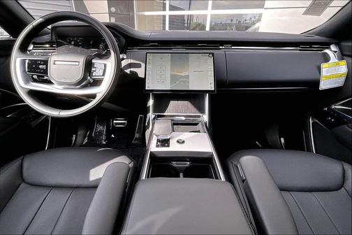 Fuji White 2026 Land Rover Range Rover P550e SE