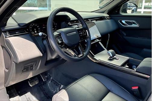 2026 Land Rover Range Rover Velar P250 SE R-Dynamic