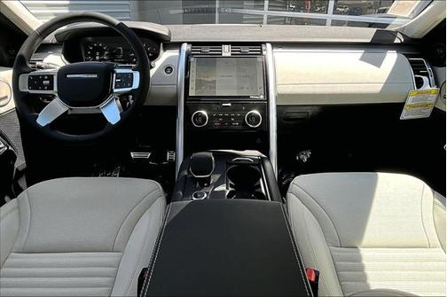 2025 Land Rover Discovery P360 Dynamic SE