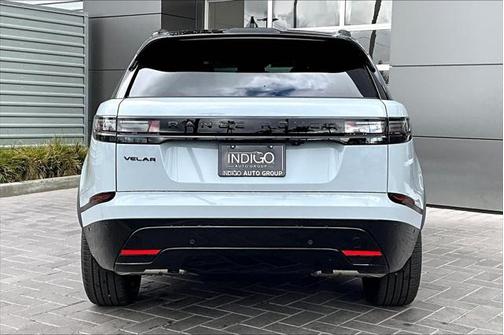 2026 Land Rover Range Rover Velar P250 SE R-Dynamic