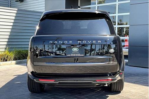 2023 Land Rover Range Rover P530 SE
