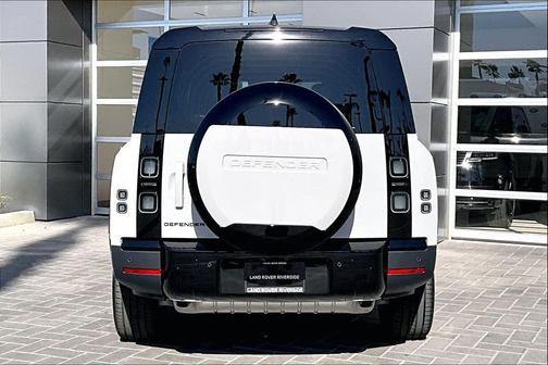 2026 Land Rover Defender P300 S