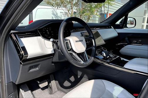 2023 Land Rover Range Rover Sport SE