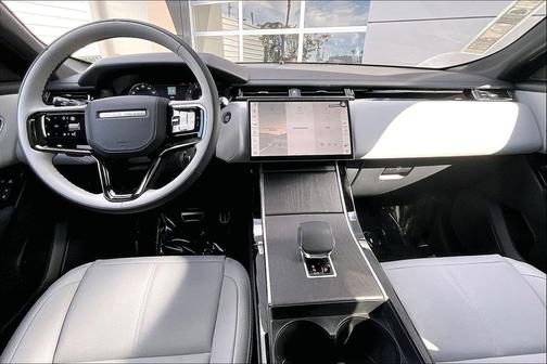 2026 Land Rover Range Rover Velar P250 SE R-Dynamic