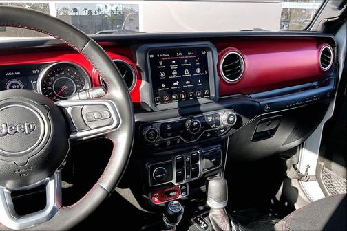 Silver Zynith Clearcoat 2022 Jeep Wrangler Unlimited Rubicon