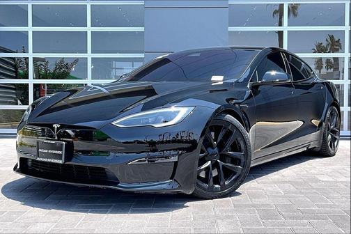 Solid Black 2022 Tesla Model S Plaid