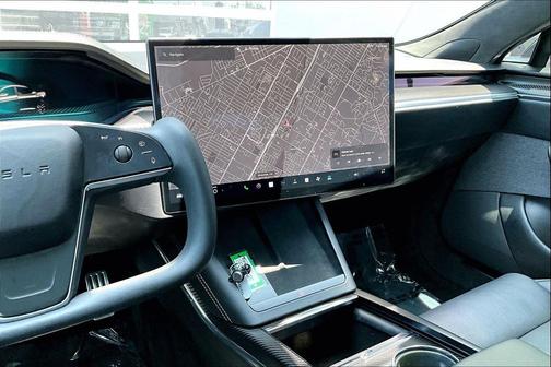 Solid Black 2022 Tesla Model S Plaid