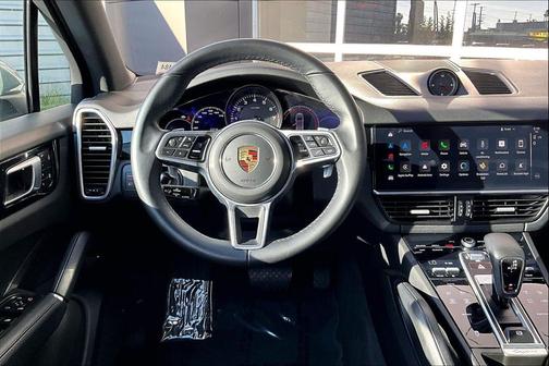 2022 Porsche Cayenne Platinum Edition