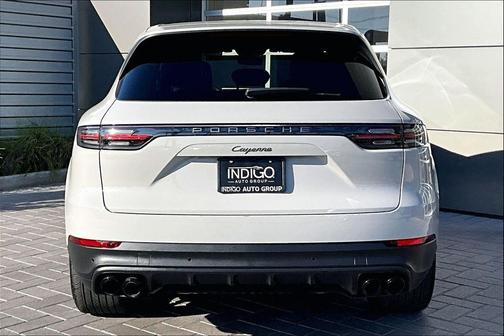 2022 Porsche Cayenne Platinum Edition