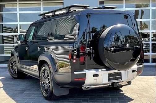 2025 Land Rover Defender 130 P300 S