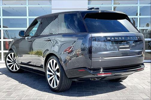 2026 Land Rover Range Rover P530 Autobiography