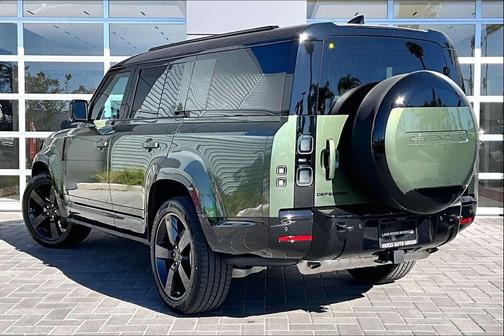 2026 Land Rover Defender P400 X-Dynamic SE