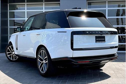2025 Land Rover Range Rover P400 SE