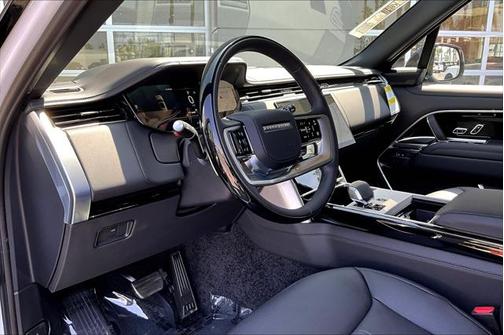 2025 Land Rover Range Rover P400 SE