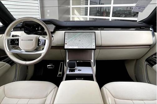 2025 Land Rover Range Rover P530 SE