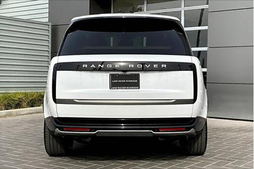 2025 Land Rover Range Rover P530 SE