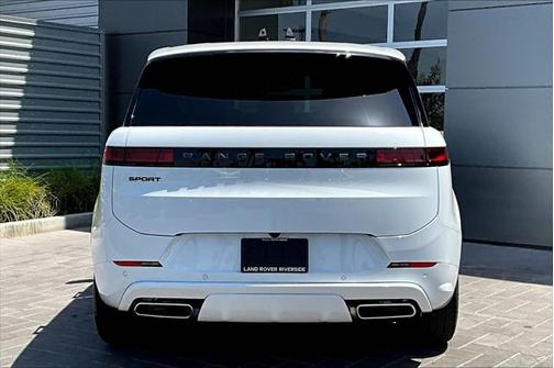 2025 Land Rover Range Rover Sport SE