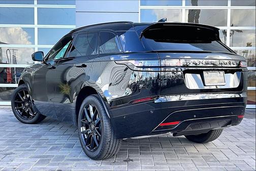 2026 Land Rover Range Rover Velar P250 SE R-Dynamic