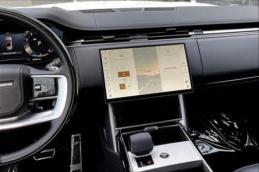 2024 Land Rover Range Rover P530 SE