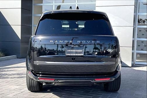 Santorini Black 2023 Land Rover Range Rover P530 SE