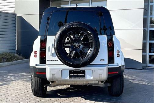 Fuji White 2023 Land Rover Defender 110 S