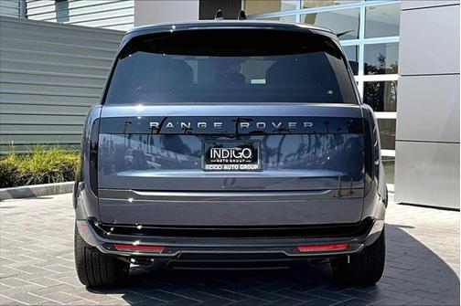 2025 Land Rover Range Rover P400 SE