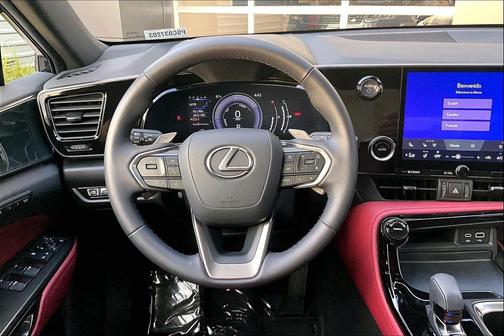 2025 Lexus NX 350h Premium